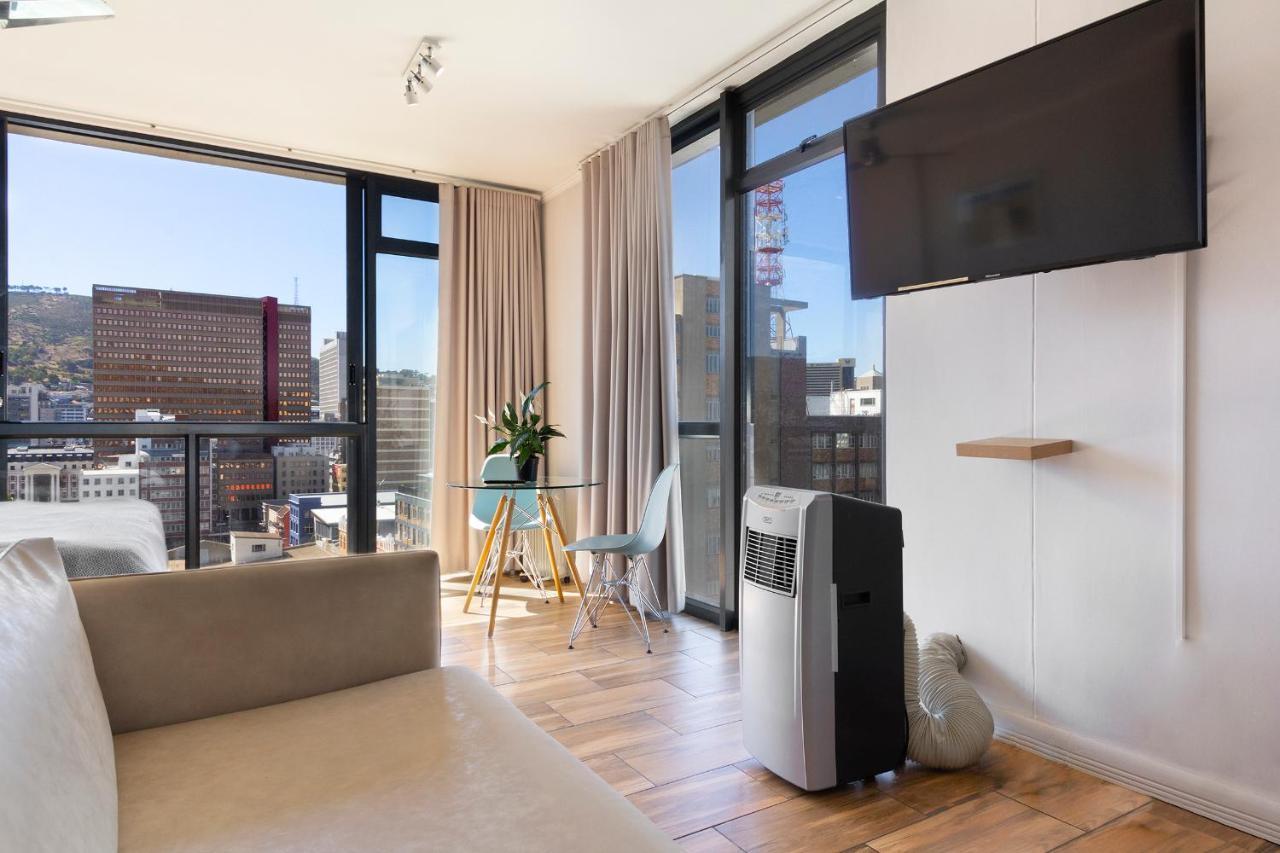 Ferienwohnung Urban Oasis At The Four Seasons Kapstadt Exterior foto