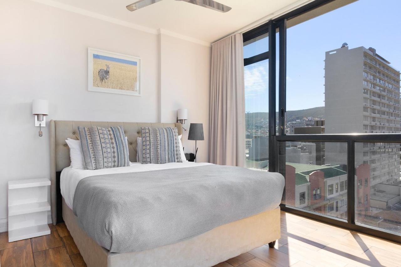 Ferienwohnung Urban Oasis At The Four Seasons Kapstadt Exterior foto