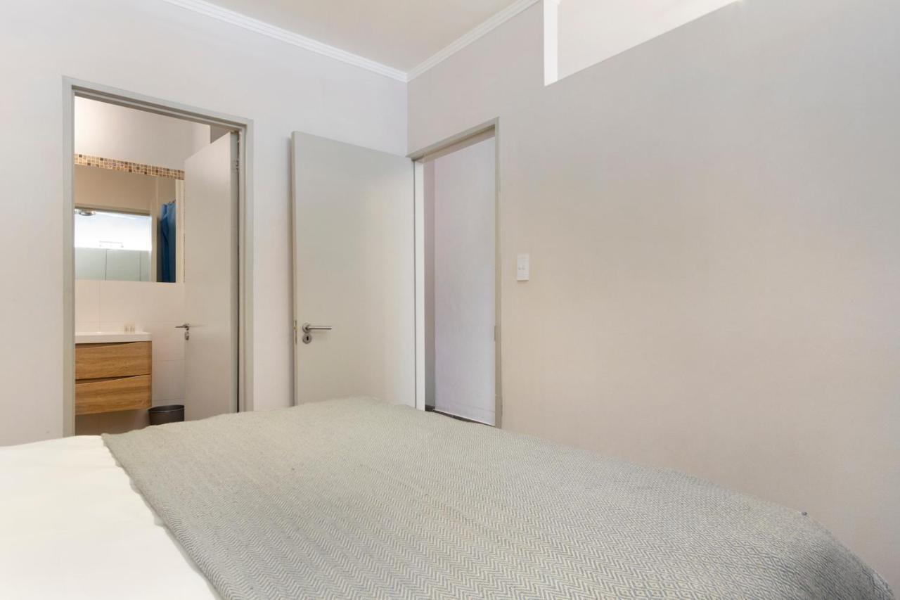 Ferienwohnung Urban Oasis At The Four Seasons Kapstadt Exterior foto