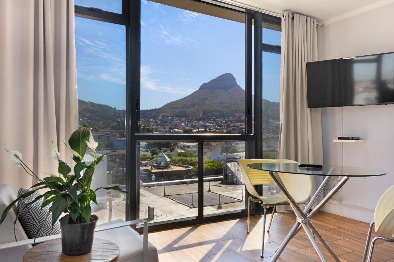 Ferienwohnung Urban Oasis At The Four Seasons Kapstadt Exterior foto