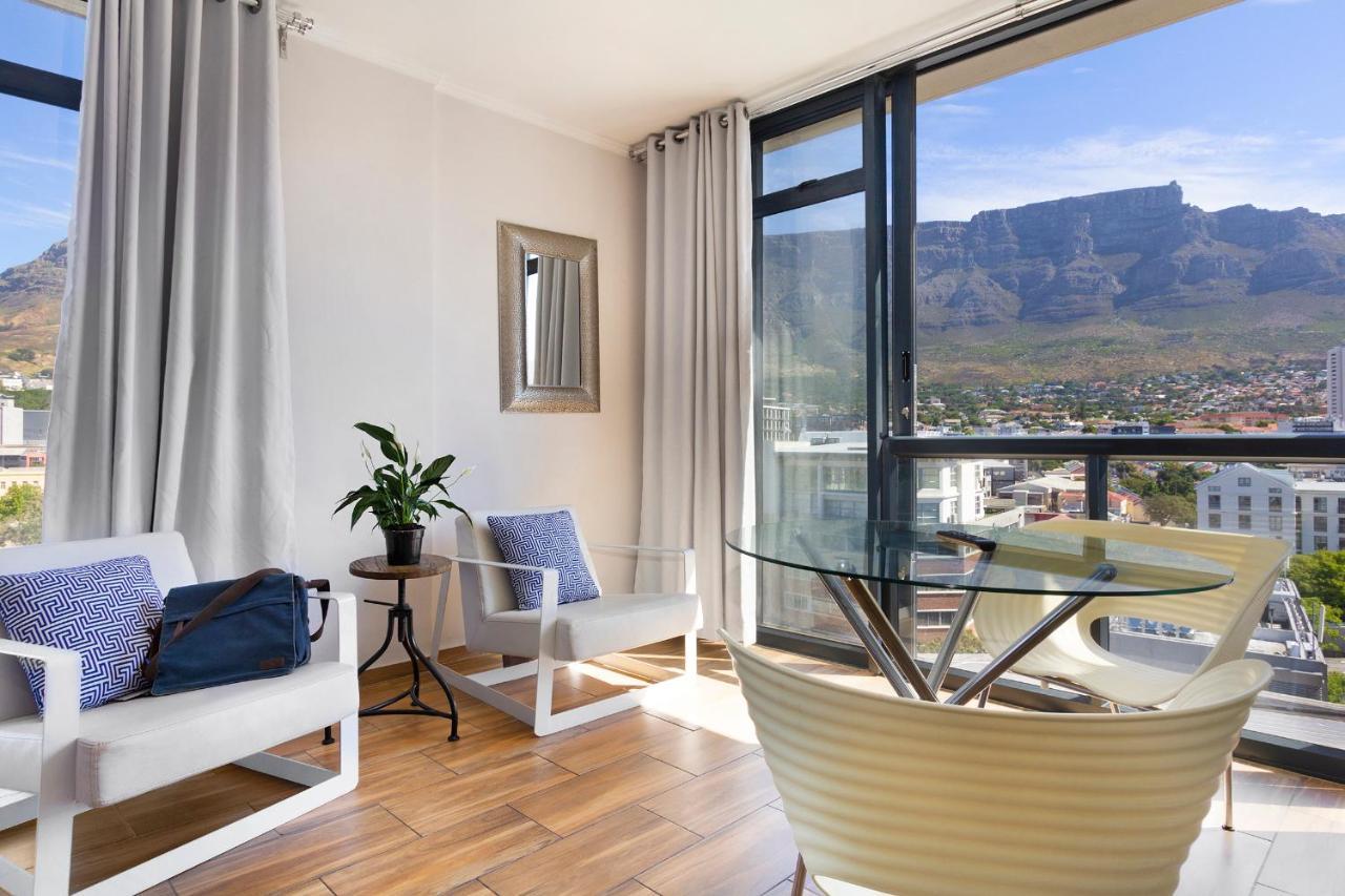 Ferienwohnung Urban Oasis At The Four Seasons Kapstadt Exterior foto