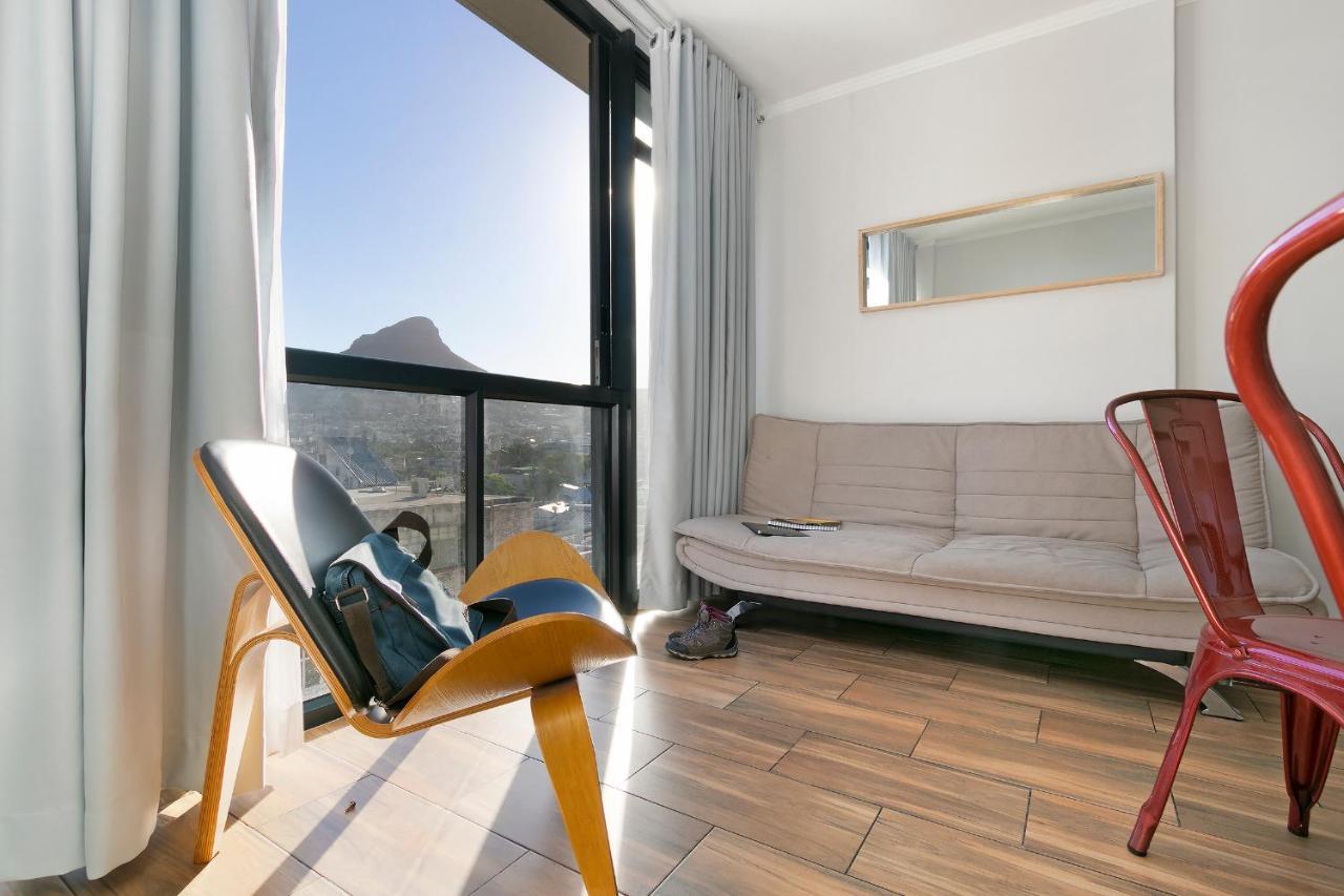 Ferienwohnung Urban Oasis At The Four Seasons Kapstadt Exterior foto